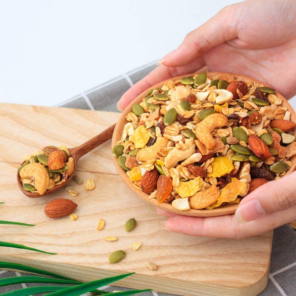 Granola Nhiều Hạt Cao Cấp ăn kiêng - Granola Siêu Hạt (5% yến mạch)