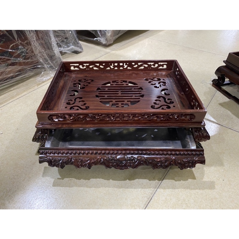 khay trà chân quỳ gỗ cẩm sang trọng