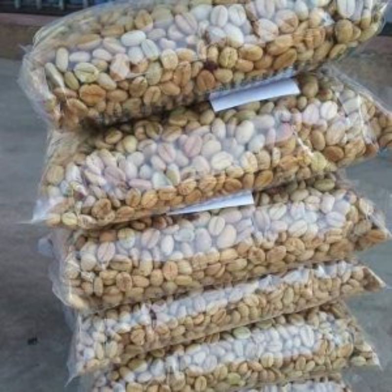 HẠT GIỐNG CÀ PHÊ TR4 (138)(1kg) (cây giống có bảo hành )