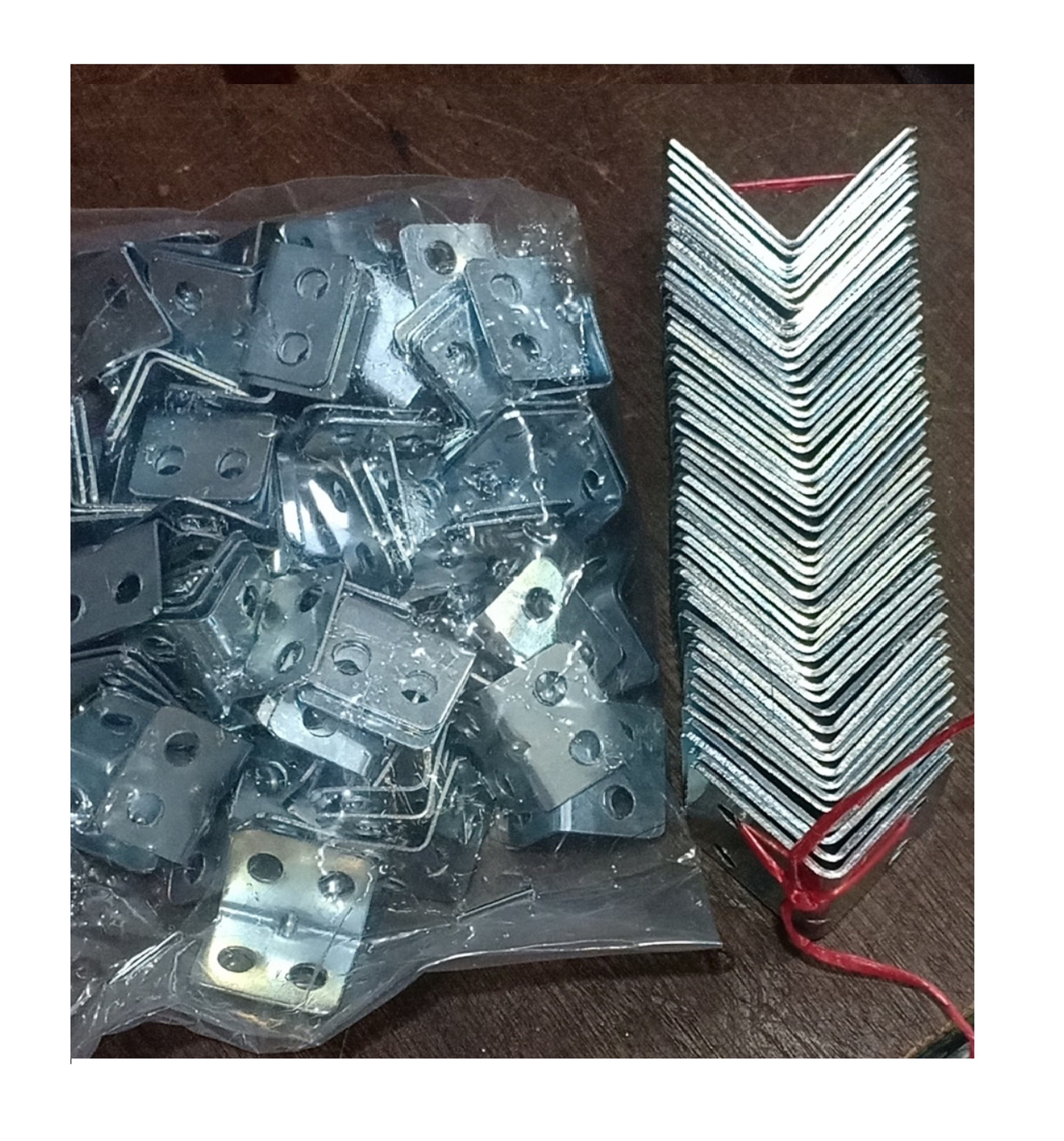 100 cái Pas ke góc sắt 20mm  x 20mm