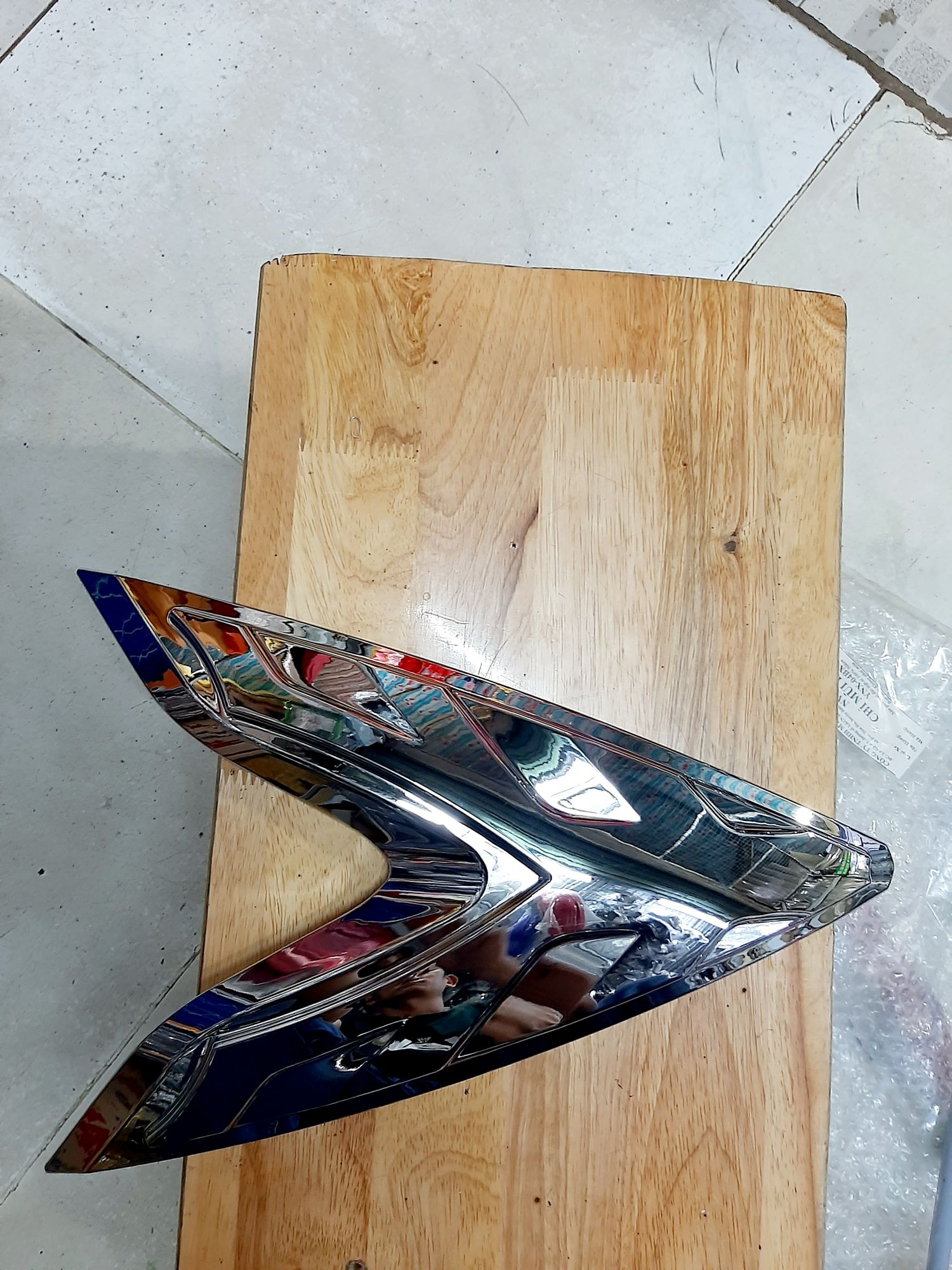 [HCM]Ốp chỉ mũi dưới NVX