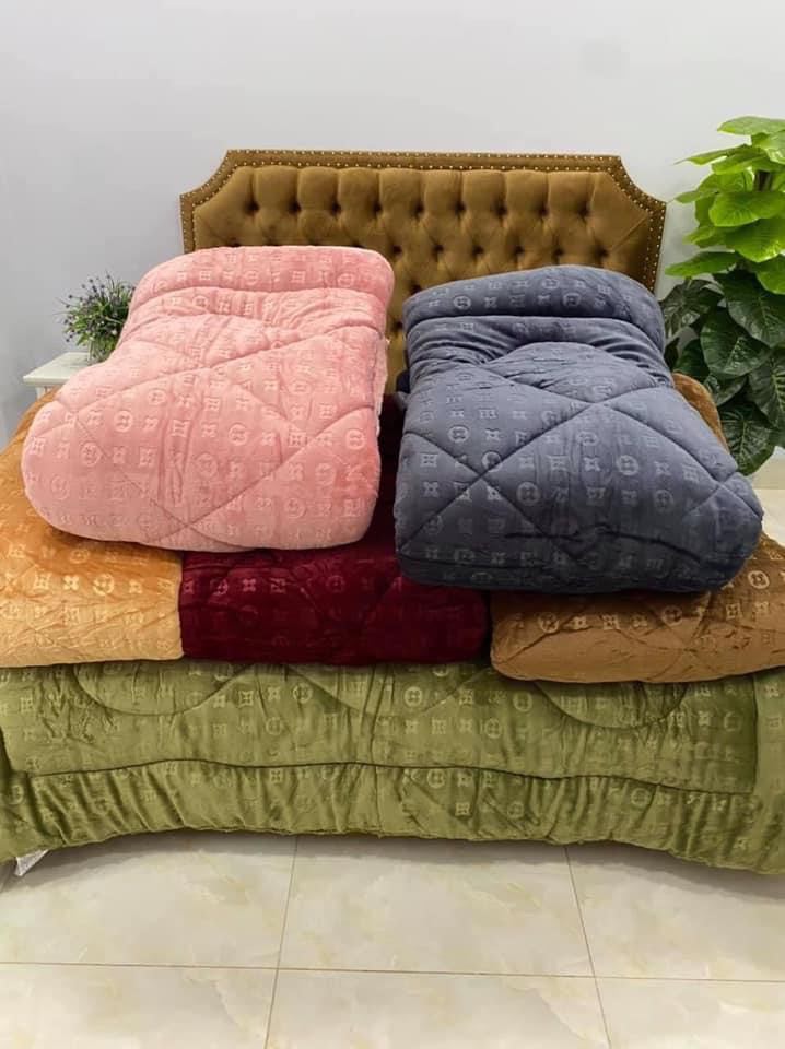 CHĂN LÔNG CỪU NHẬT 3 lớp ib chọn màu 2,5kg