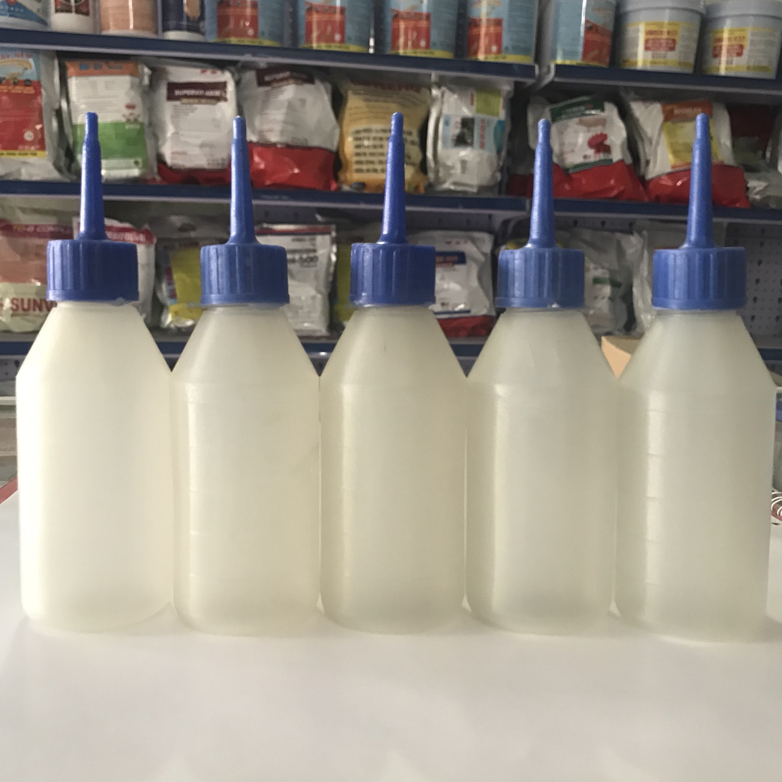10 chiếc lọ nhựa san chiết 100ml
