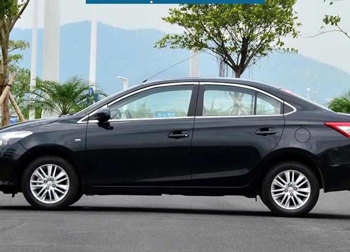 Ốp viền chân kính và cong kính Vios 2019