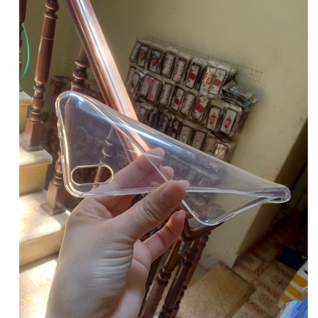 Ốp lưng Vsmart Bee Bee 3 Silicon trong suốt