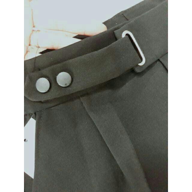 Quần Baggy 2 Khuy Đai Lệch