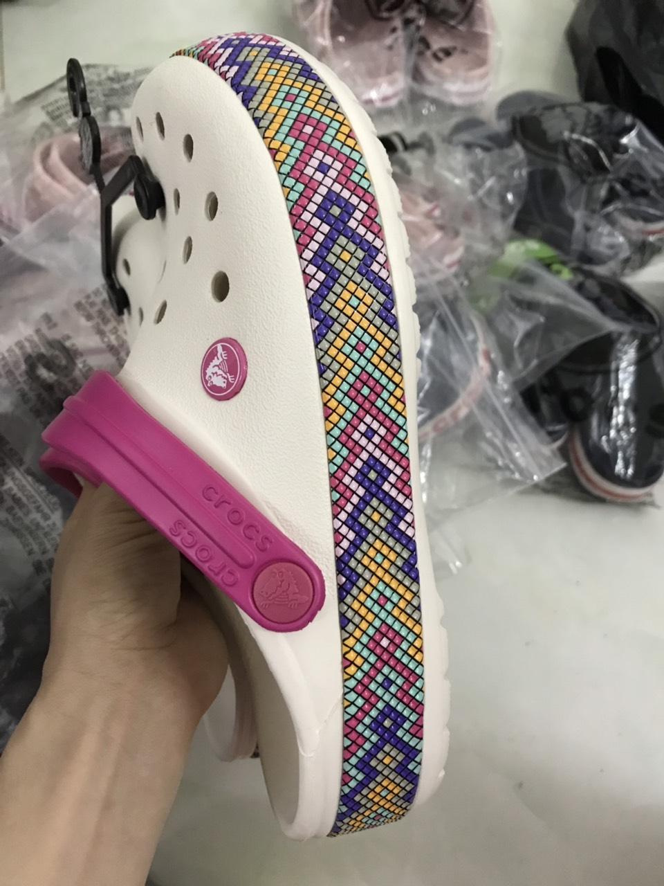 Sục Cross Band viền thổ cẩm cho mẹ (tặng 4 sticker)