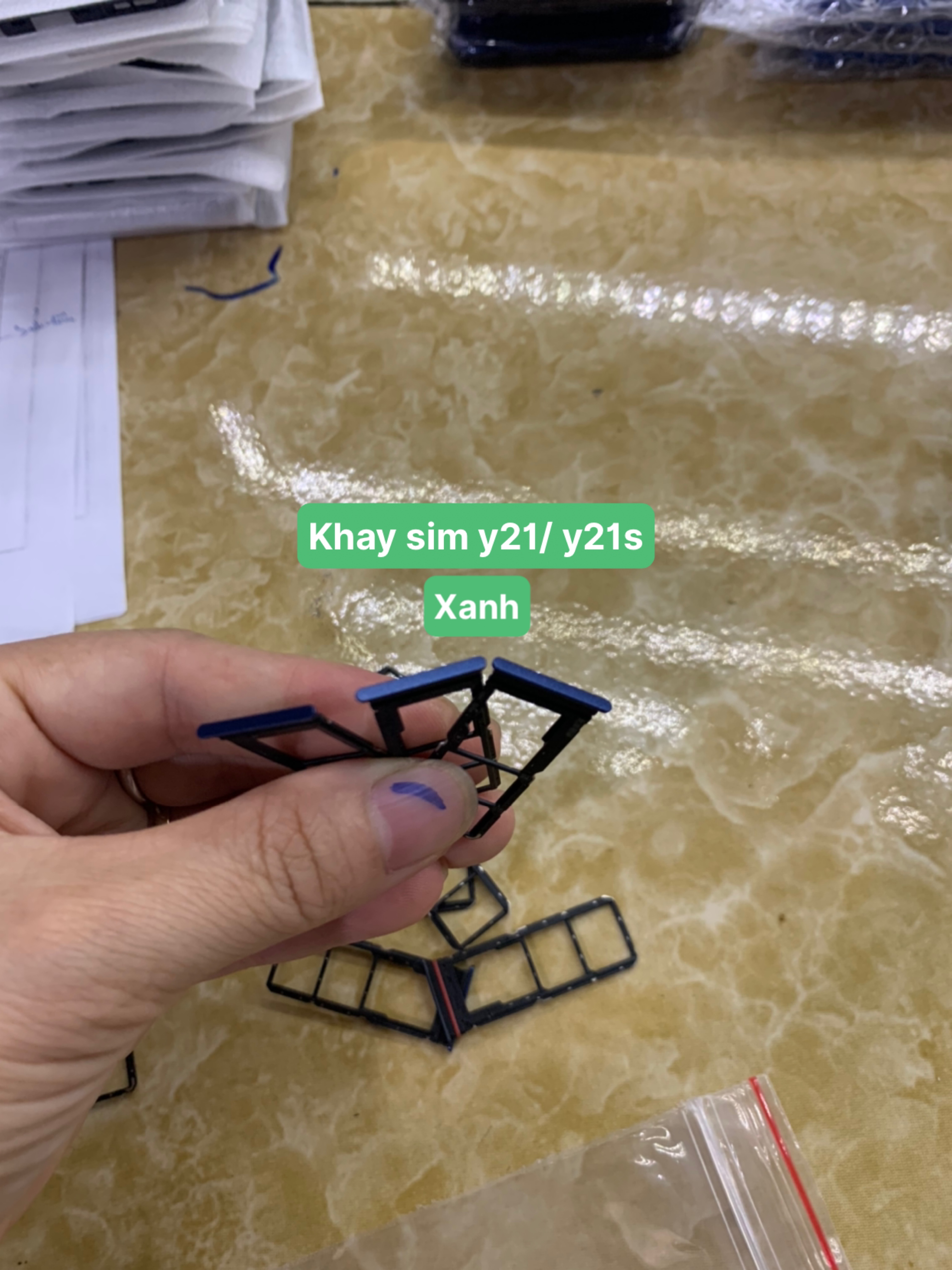 Khay sim điện thoại vivo y21 zin