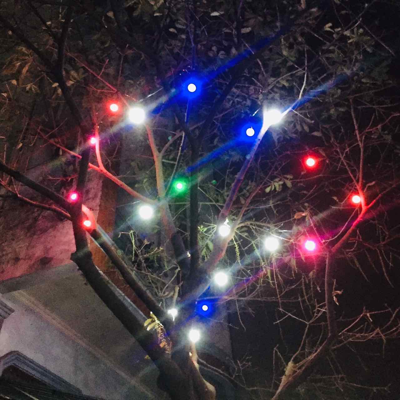 BÓNG ĐÈN LED NHIỀU MÀU ĐUI XOÁY E27