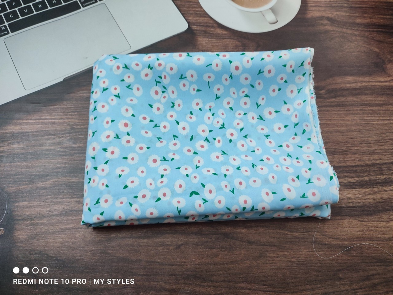 2m Vải lụa lạnh hoạ tiết hoa lá nhỏ (1) - lụa Mango chính phẩm
