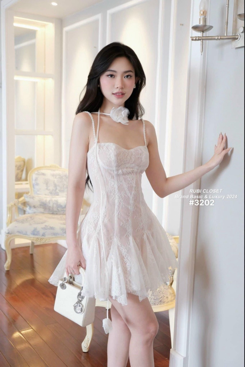 Váy thiết kế ren xòe siêu xinh ll