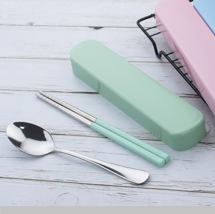 Bộ đũa thìa inox tay cầm lúa mạch an toàn có hộp đựng sang trọng tiện ích 