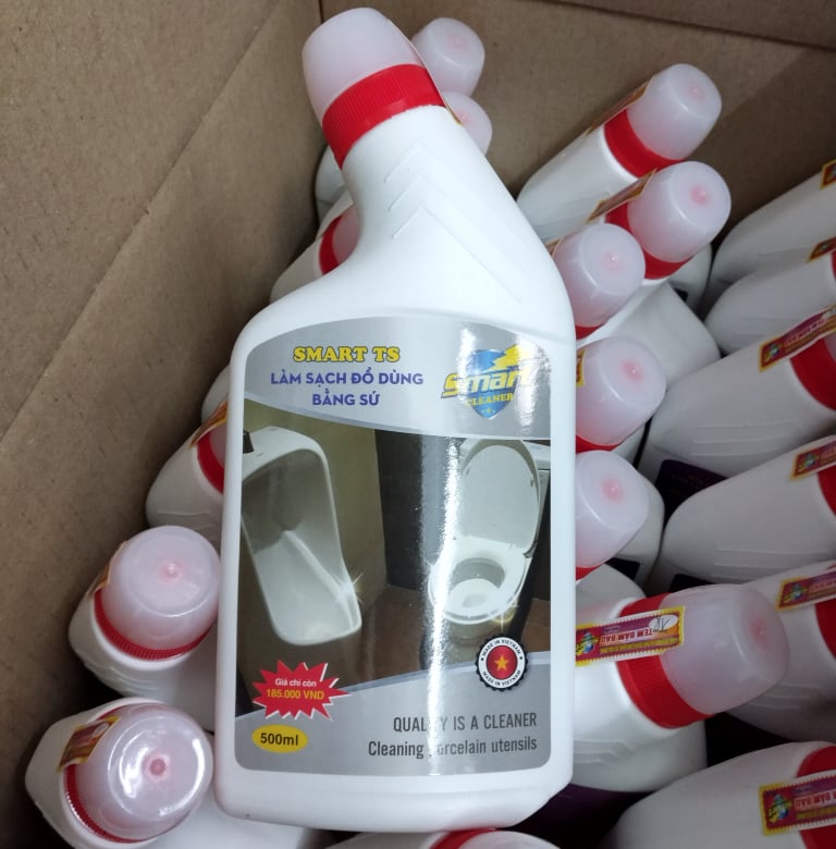 Smart TS- Nước tẩy rửa làm sạch đồ dùng bằng sứ như chậu rửa, bồn cầu... siêu nhanh, siêu sạch chai 500ml, Công ty đã ra mẫu mới chai dẹt.