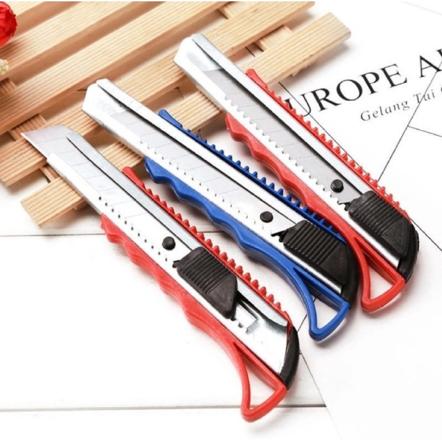 Dao rọc giấy loại lớn 15*2,7 cm