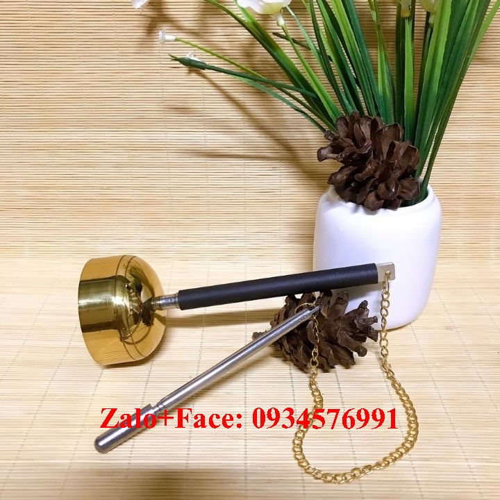Khánh đồng-tụng kinh-niệm phật cầm tay