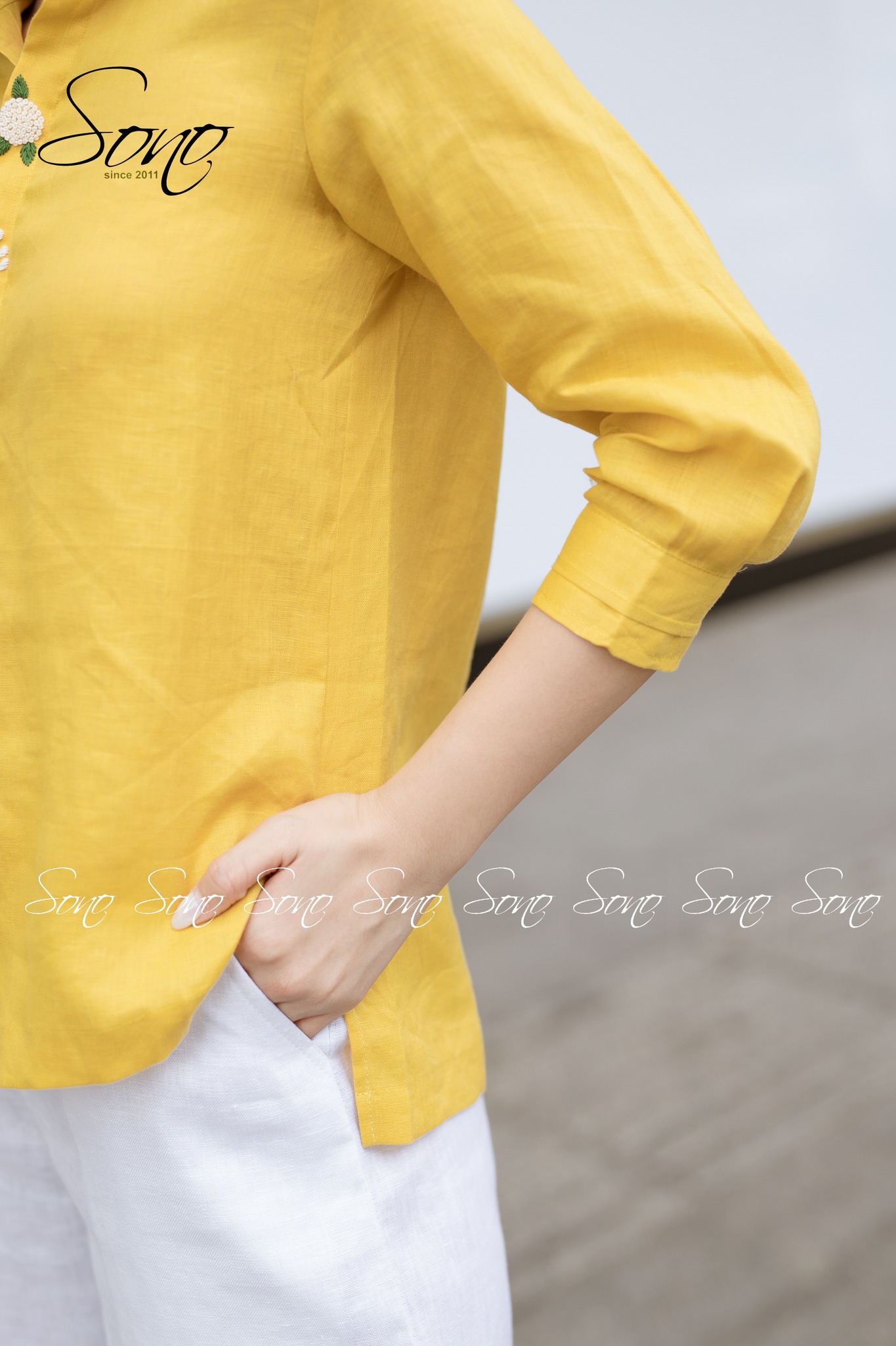 Sono - Áo Sơ Mi Linen Thêu Dọc