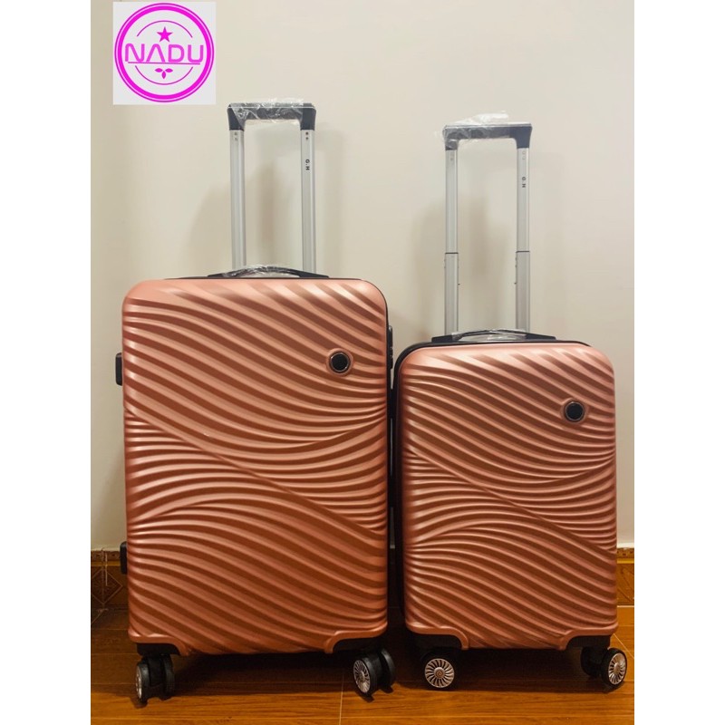 >> BÁO GIÁ VALI KÉO DU LỊCH 818 - TÍM - SIZE 24 | Shopee Lazada Sendo Tiki mới nhất 141 Vali nhựa cao cấp 💖size 24💖 Vali kéo du lịch thời trang lượn sóng cao cấp giá rẻ VL99