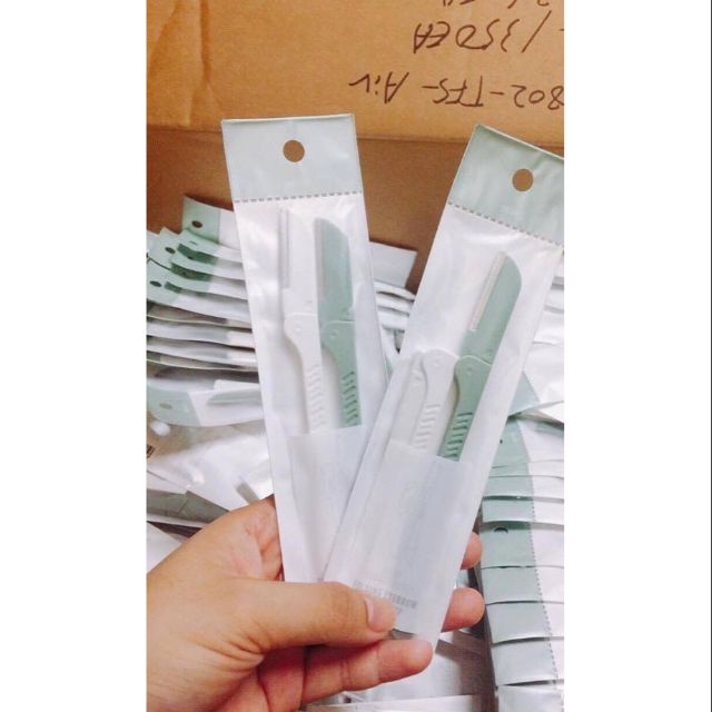 Dao cạo lông mày The Face shop
