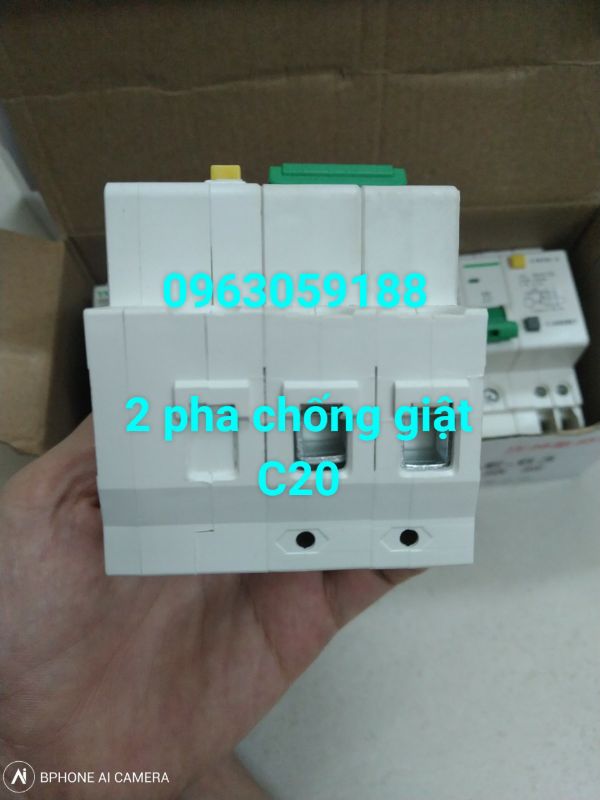 Aptomat chống giật 2 pha C 20 A