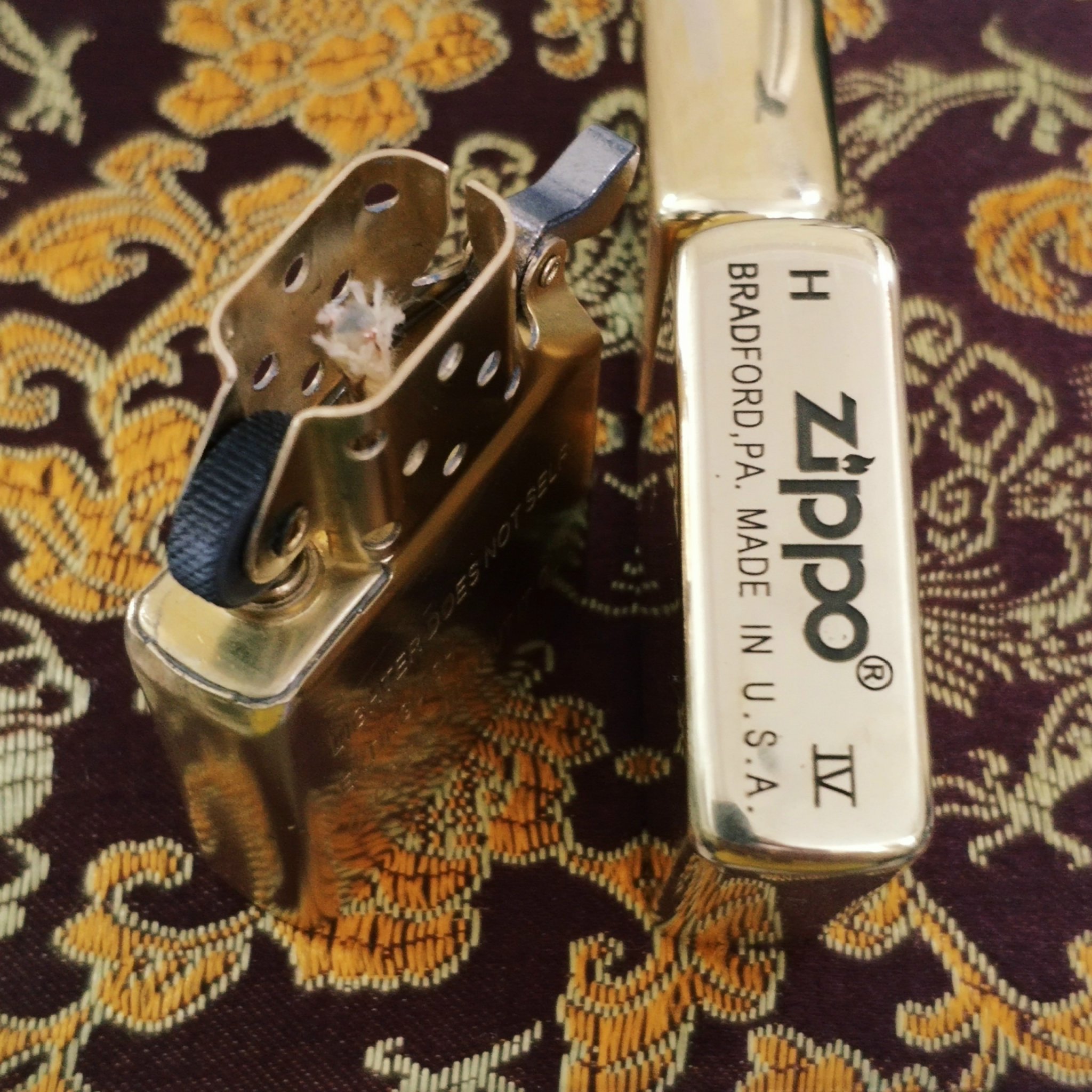 [HCM]Bật Lửa Zippo Đồng Nguyên Khối Mẫu LIGHTER CODES  ( Tặng Combo Kèm Đá+Bấc+Chai Xăng Nhỏ)