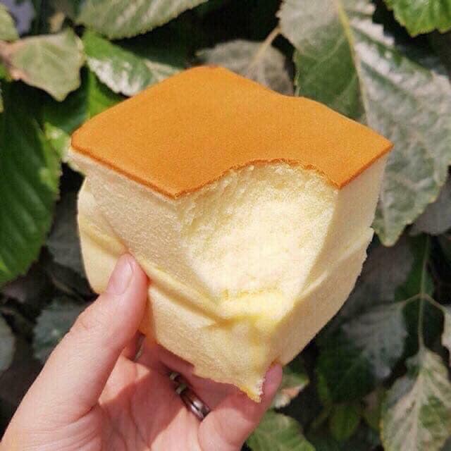 BÁNH MÔNGTO THÙNG 1 KG