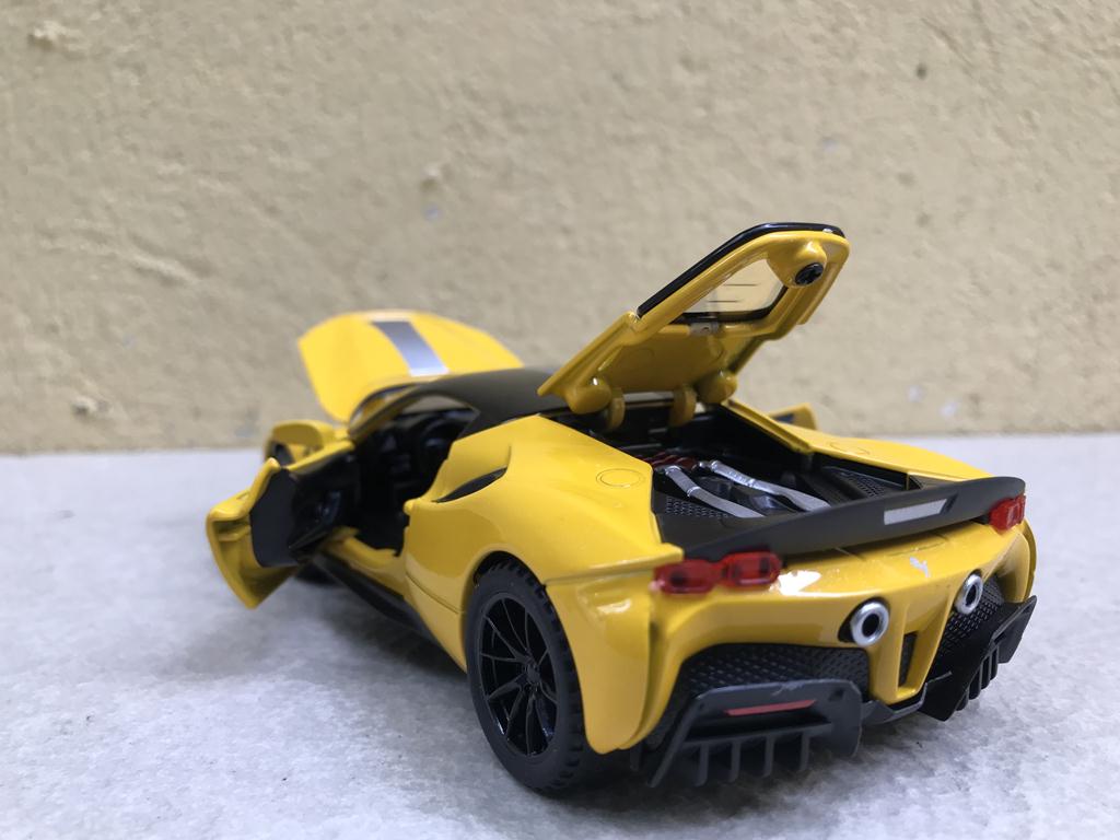 Mô hình Siêu xe Ferrari SF90 2022- 1:32