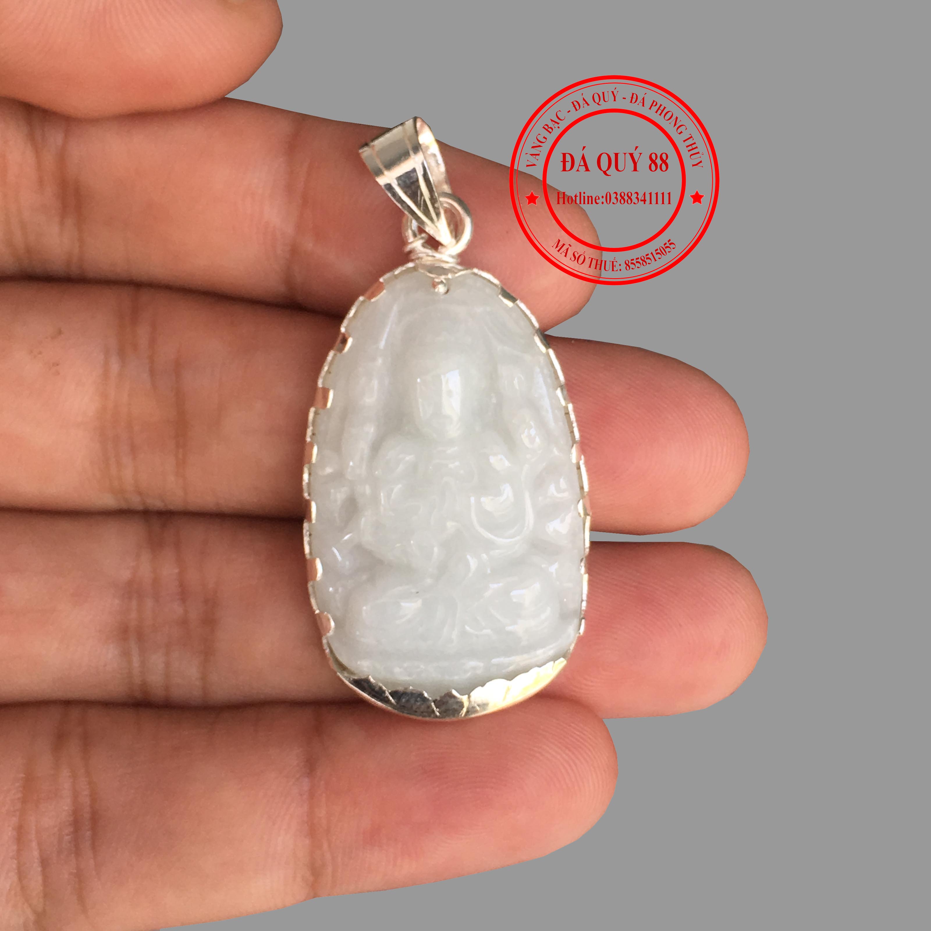 Mặt Dây Chuyền Phật Tuổi Tý Ngọc Cẩm Thạch Hoàn Toàn Tự Nhiên Bọc Bạc Ta