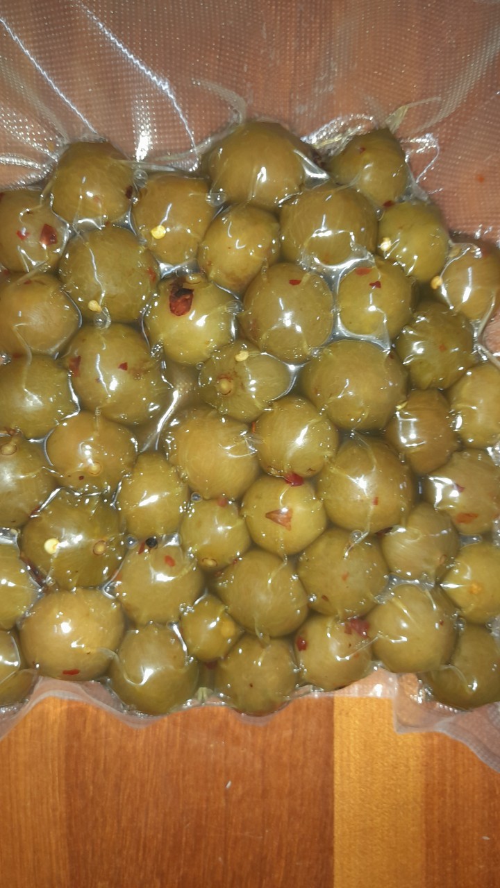 Sấu non ngâm đường chua ngọt