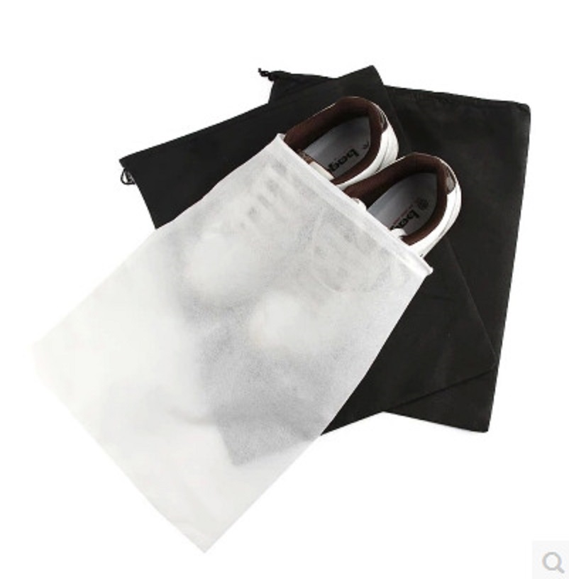 Túi Đựng Giày Có Dây Rút Vải Không Dệt dễ dàng bảo quản giày dép bất chấp mọi thời tiết