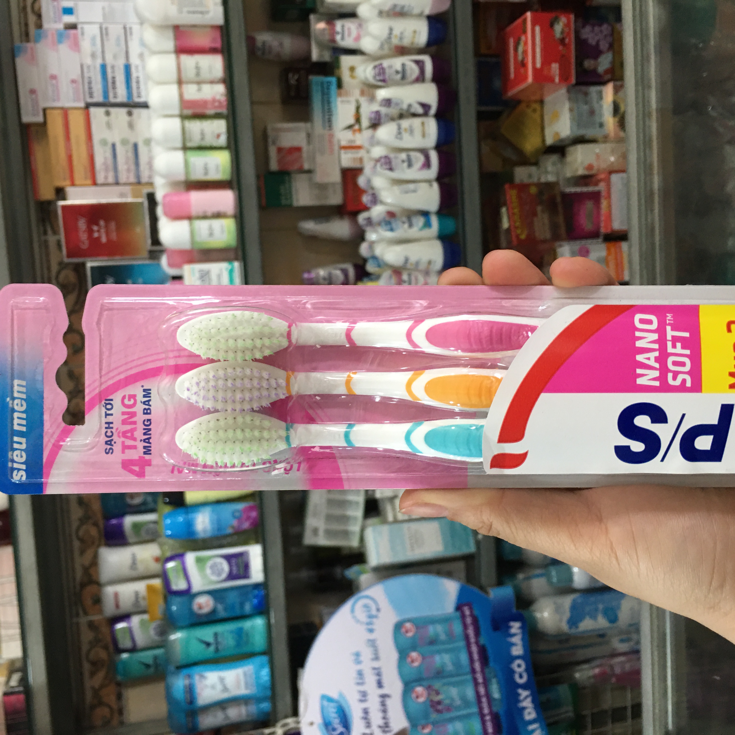 Bàn chải đánh răng P/S lông tơ mua 2 tặng 1