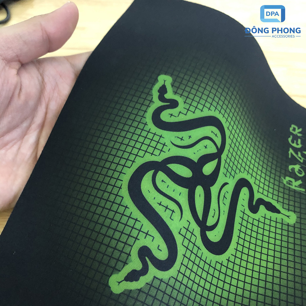 Miếng Lót Chuột Razer Mantis Giá Rẻ Cho Game Thủ