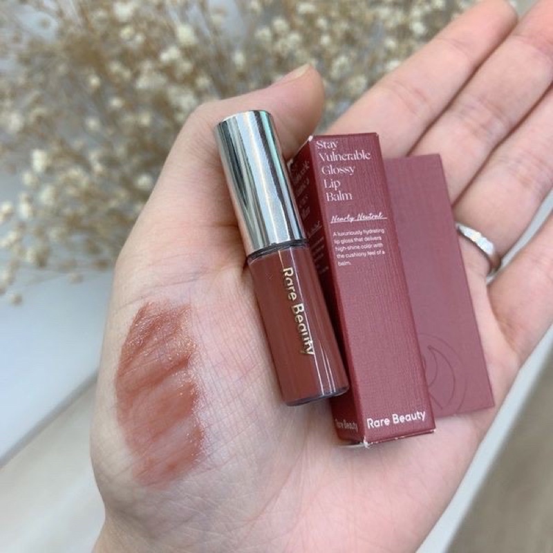 Son bóng rare beauty stay vulnerable glossy lip balm minisize 1.4ml