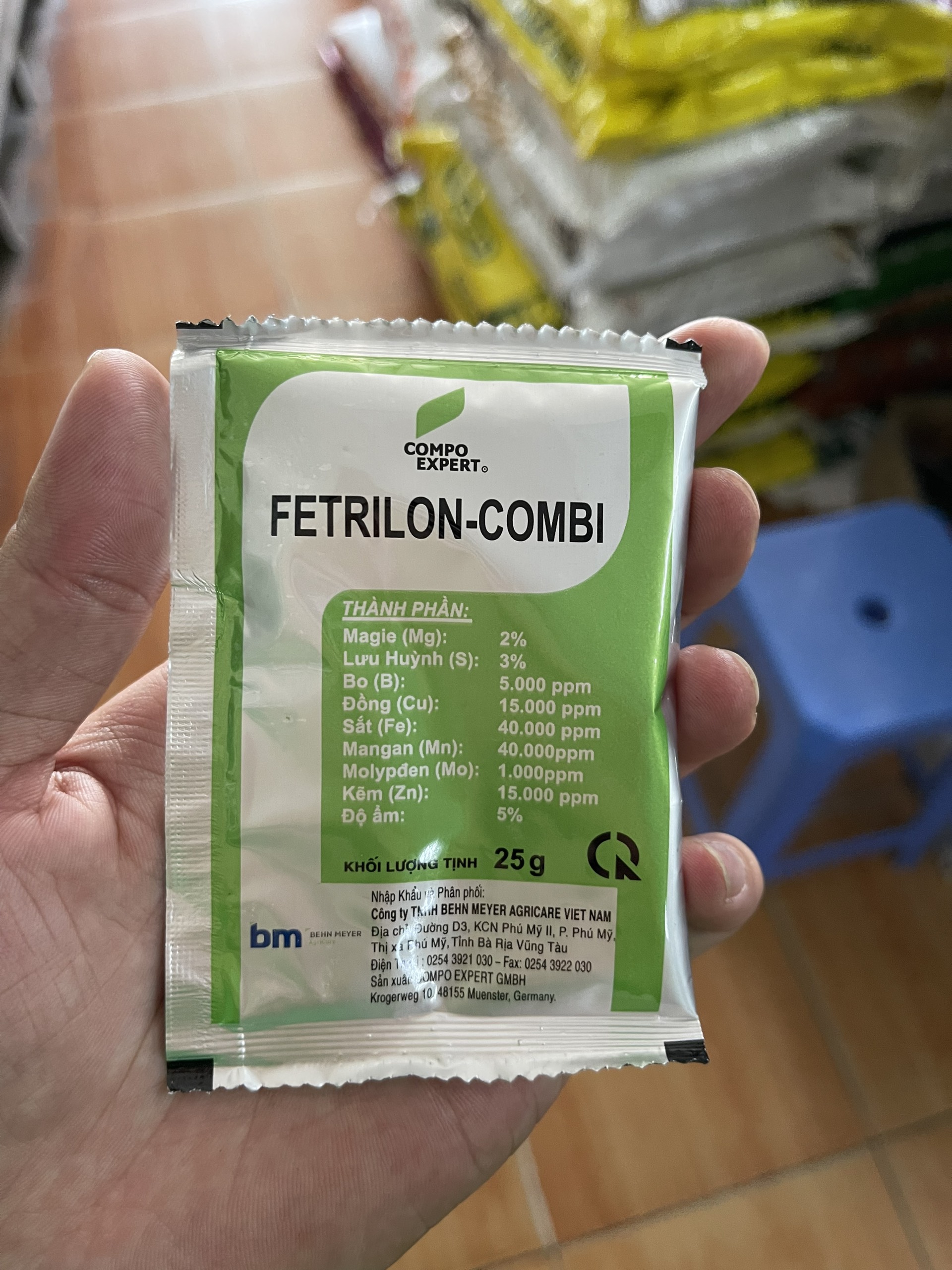 Phân bón lá trung vi lượng combi fetrilon