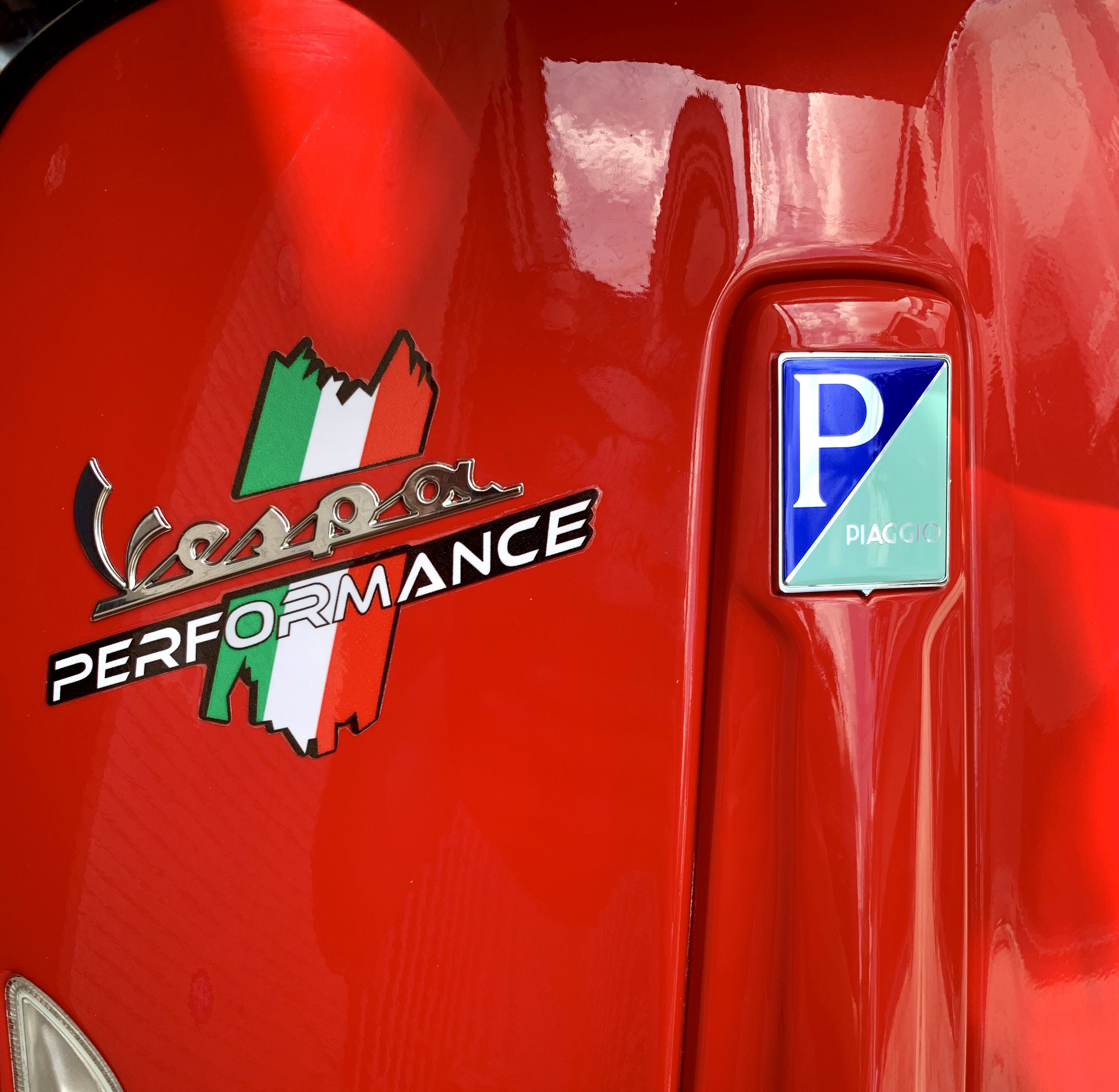 Tem xe Performance