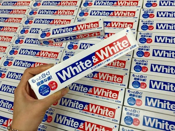 [HCM]Kem đánh răng White & White Nhật Lion 150g