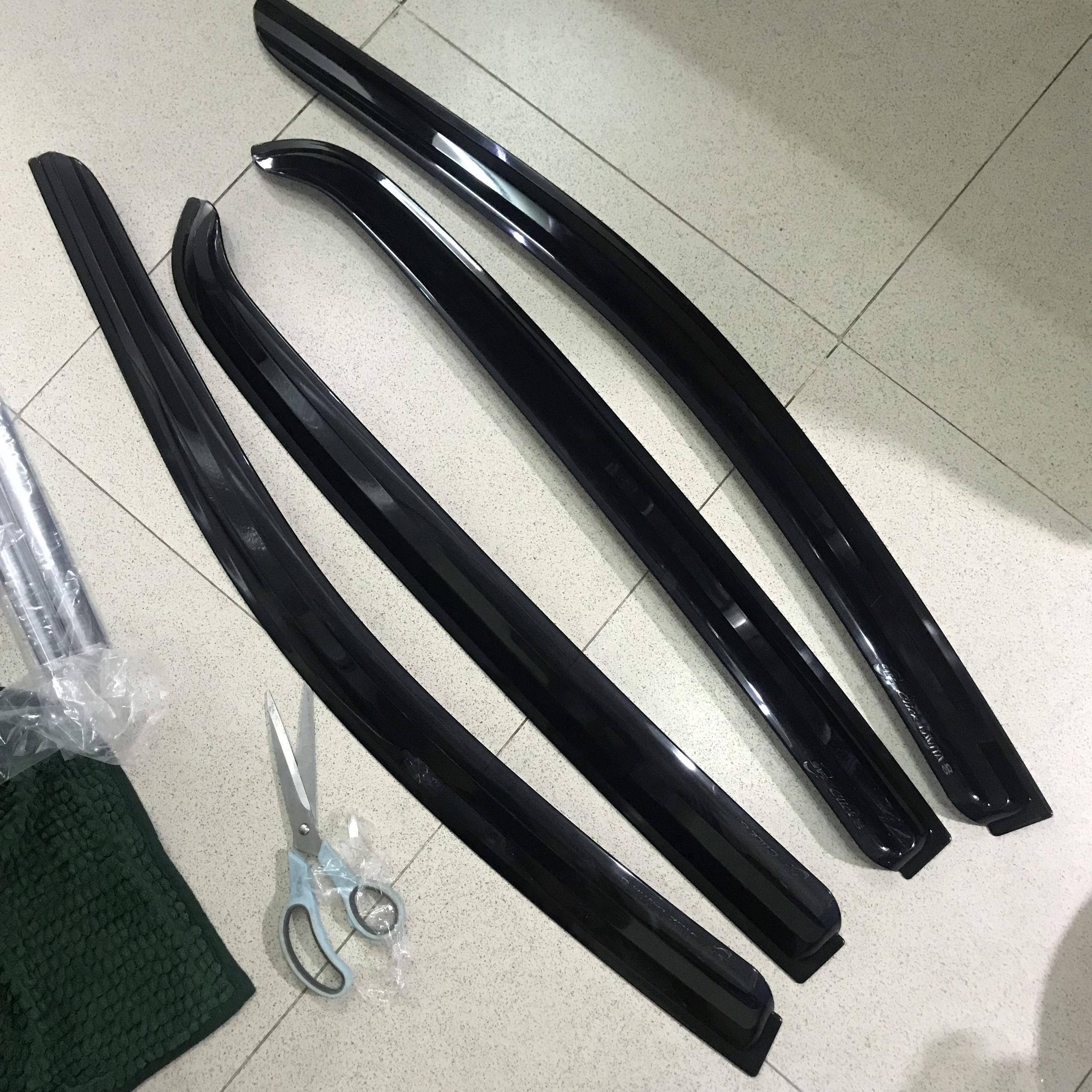 Bộ vè mưa đen xe HUyndai Getz