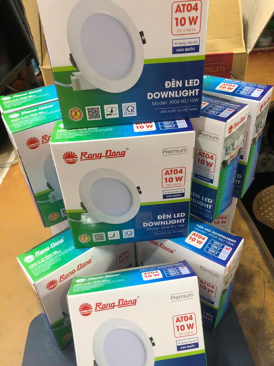 Đèn Led Downlight AT04 90/10W Rạng Đông