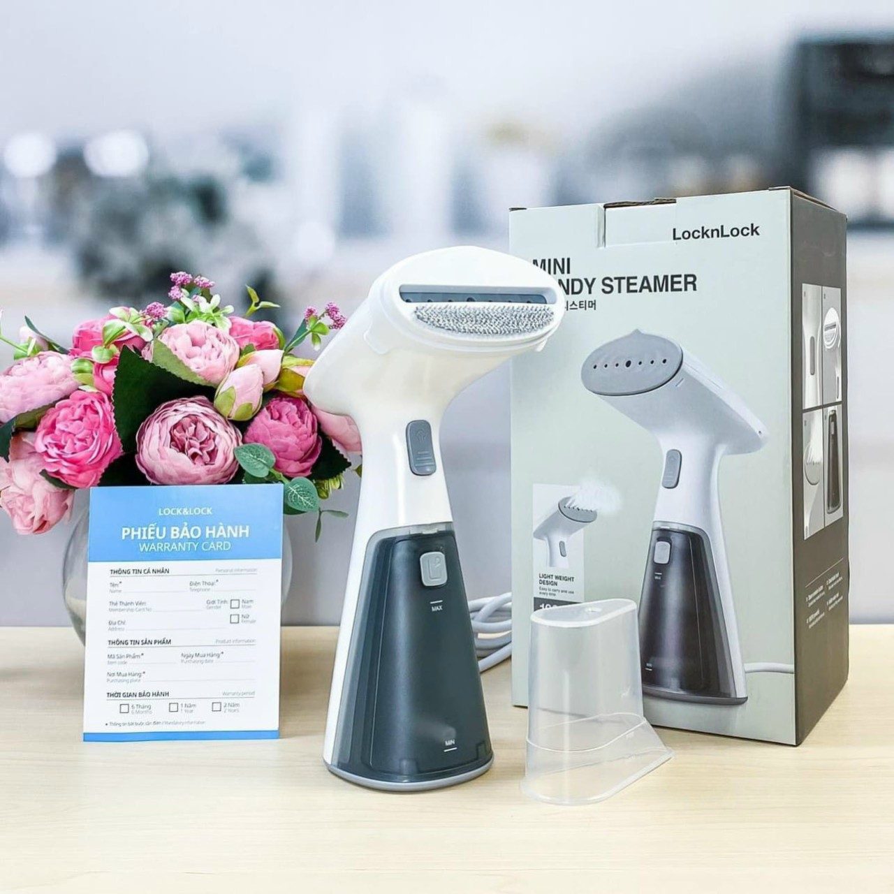 Bàn là hơi nước cầm tay thanh lịch, gọn nhỏ Lock&Lock - Bảo hành 12 tháng