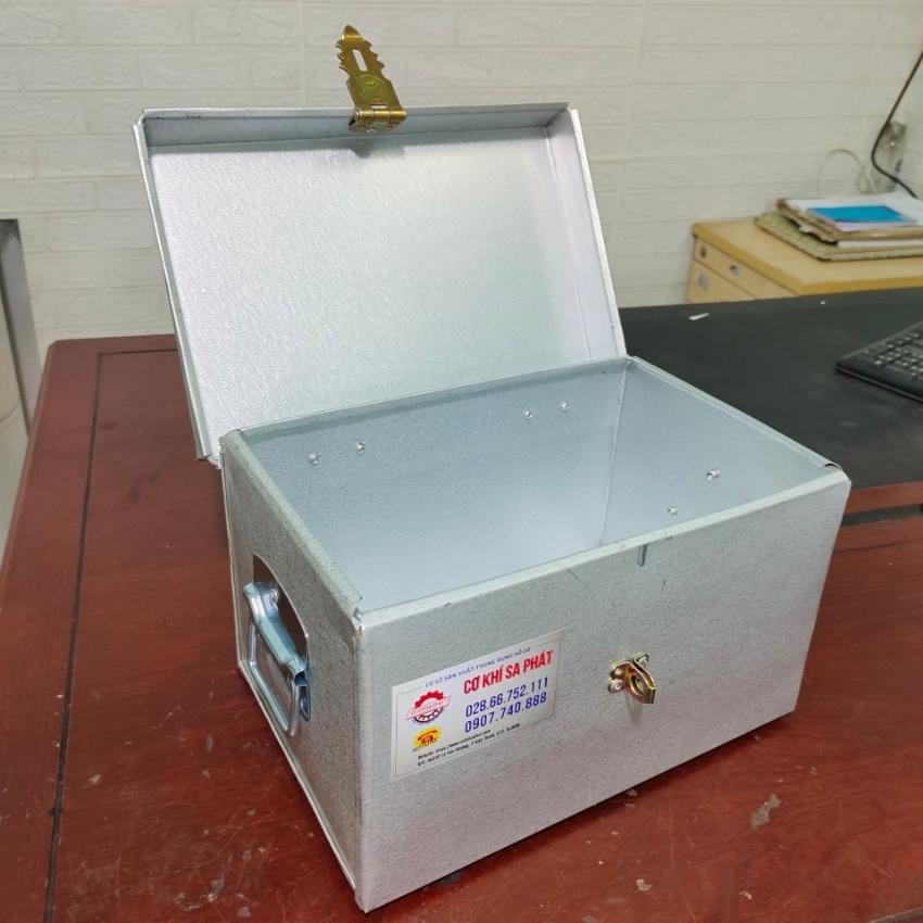Thùng tôn, hòm tôn nhỏ đựng đồ cá nhân (Kích thước 30 X 20 X 15cm)