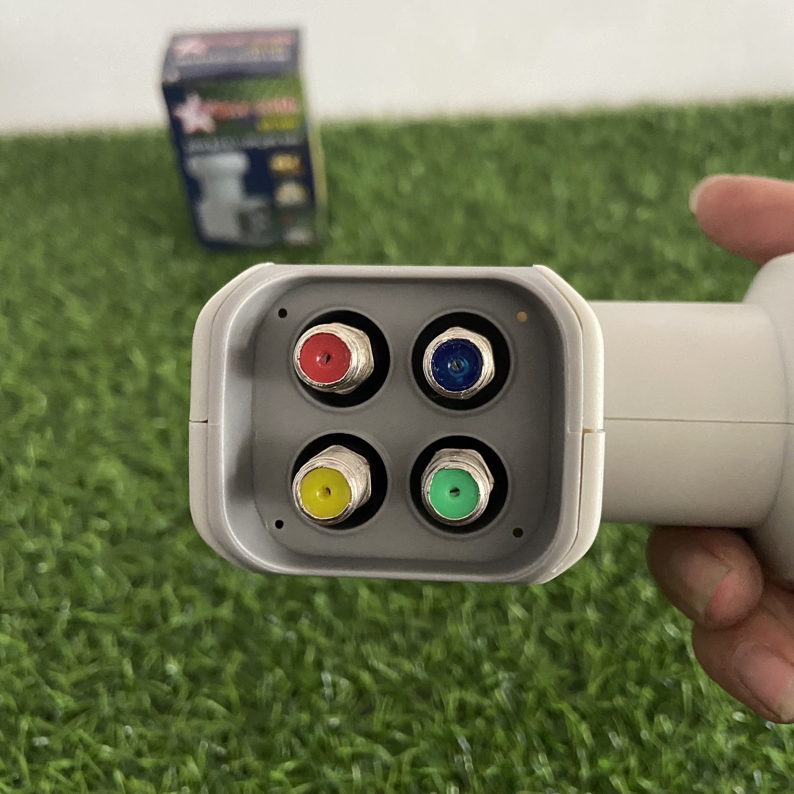 LNB Ku Band 4 Out , THU SÓNG VỆ TINH