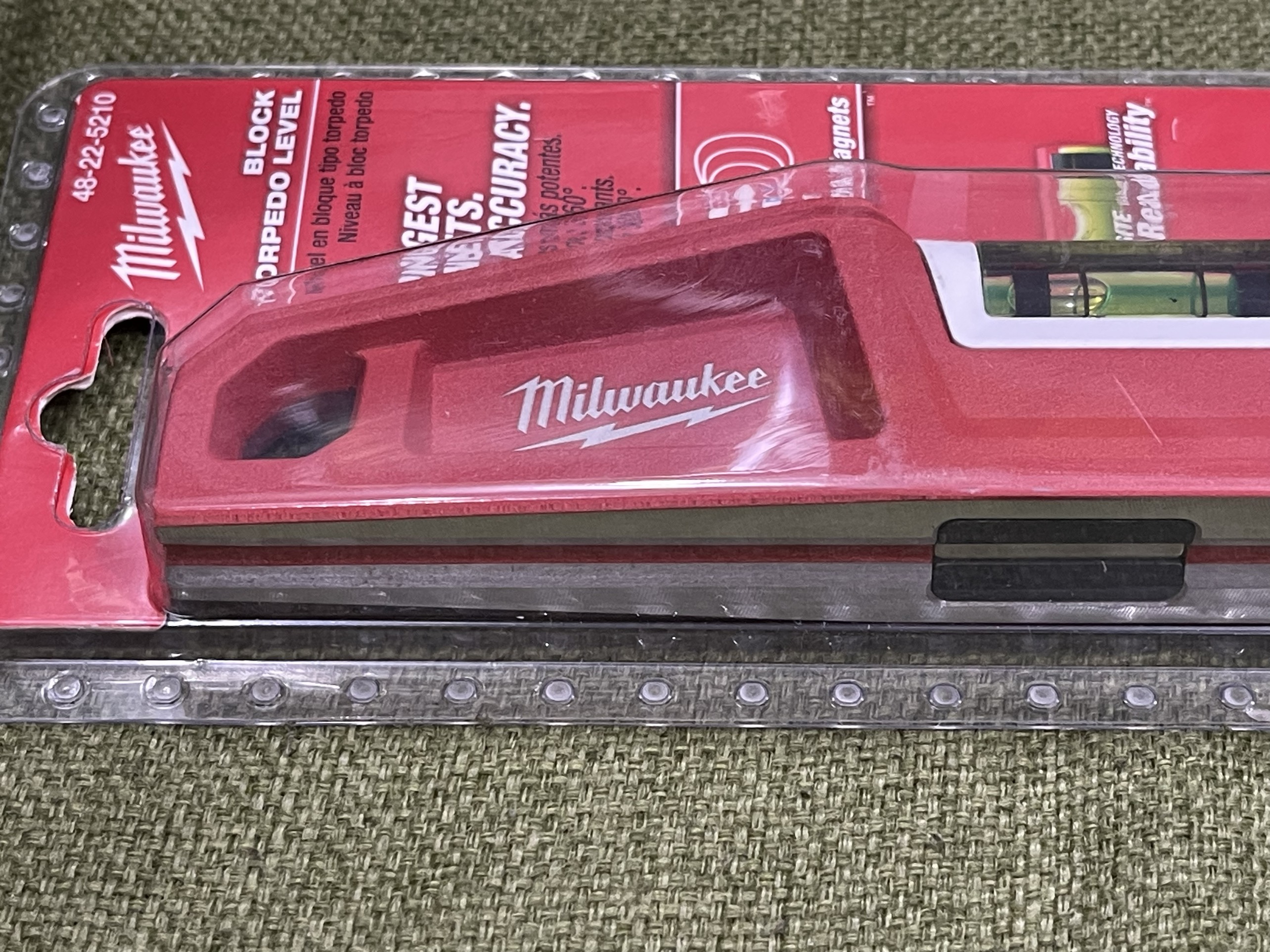 thước thủy milwaukee 48-22-5210