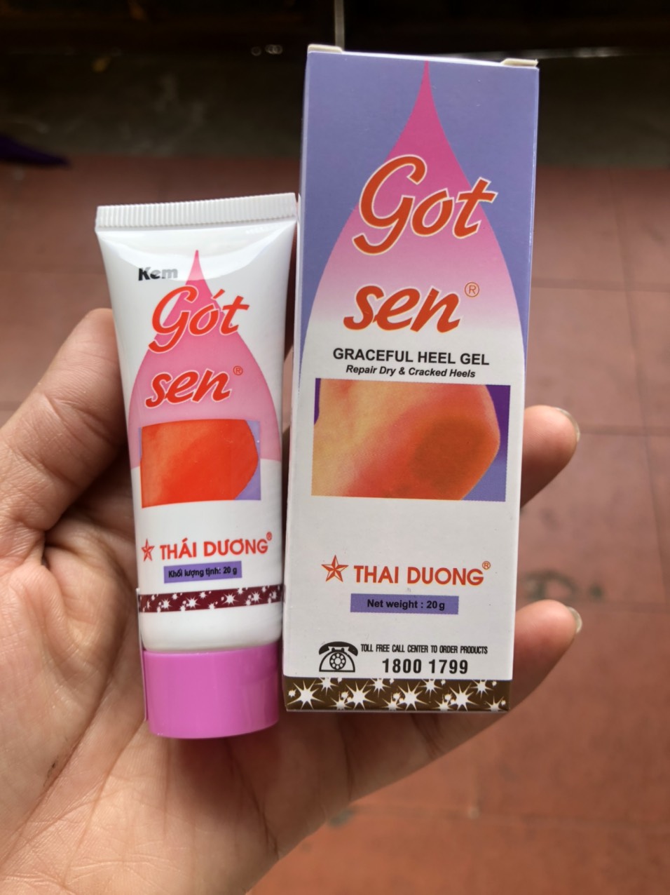 Gót Sen ngừa nứt nẻ gót chân
