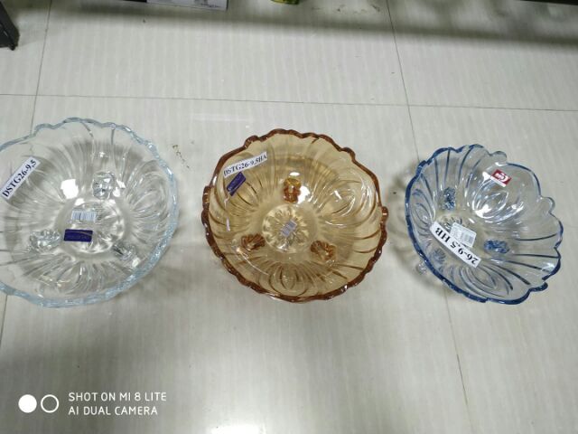 BÁT THỦY TINH 3 CHÂN XANH THẢ HOA