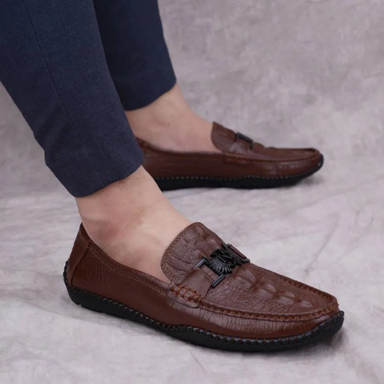 giày nam lười in vân cá sấu