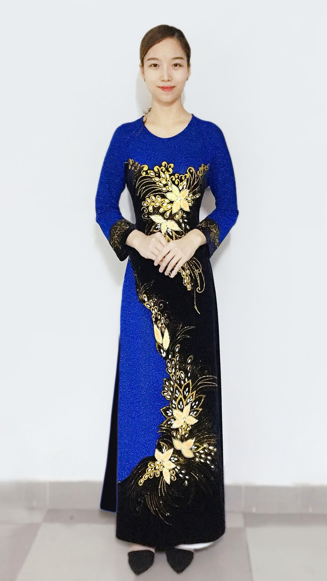 ÁO DÀI NHUNG ĐÍNH ĐÁ TAY REN KÈM QUẦN