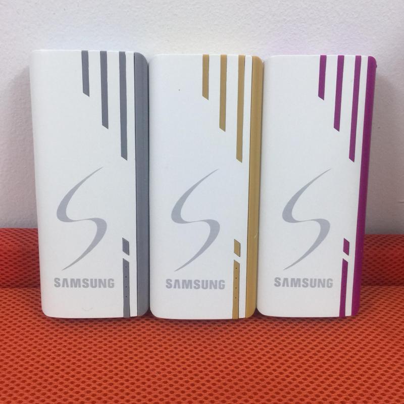 Giá (GÍA HỦY DIỆT) Pin dự phòng SMART 20.000mah mẫu mới kiêm đèn pin