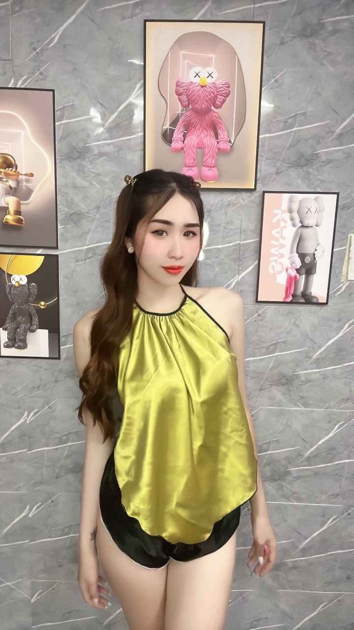 Đồ Bộ Ngắn Cổ Yếm Vải Phi Lụa Freesize Dưới 60kg