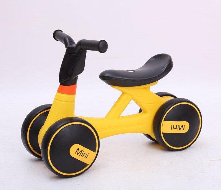 XE CHÒI CHÂN BÁNH MINI CÓ NHẠC CHO BÉ