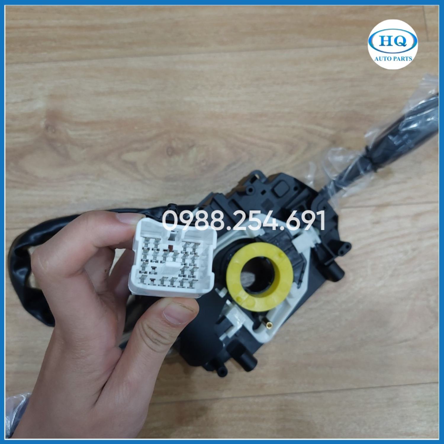 Công tắc pha cốt xe Dongben tải 870kg, SYM T880, Sym V5