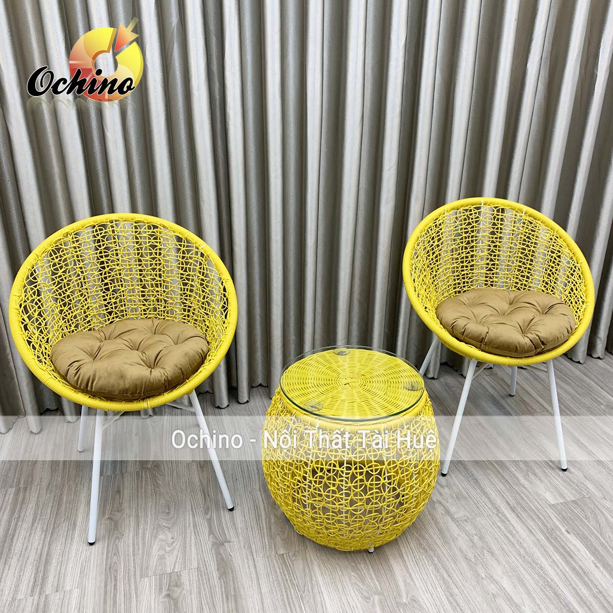 Bộ bàn ghế ban công để sân vườn màu nâu vàng bền đẹp mẫu tai thỏ